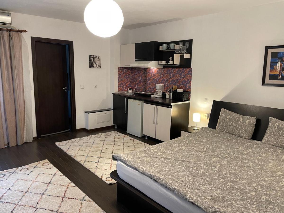 L'Atelier - Relax And Enjoy Your Stay Iasi Bagian luar foto